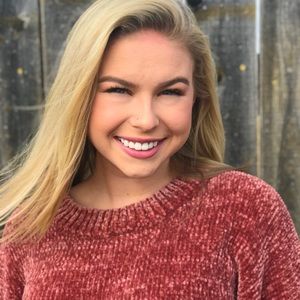 Meet your Posher, Abigail